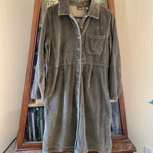Vintage LLBean corduroy dress brown size 8.